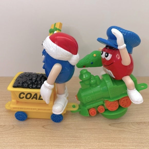 2 M&M Christmas Candy Dispenser and 2 Christmas Trains Toys Bundle - Picture 8 of 11